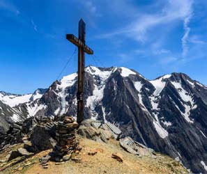 Artikelbild zu Artikel Vortrag: Grenzenloser Zauber der Berge in Südtirol