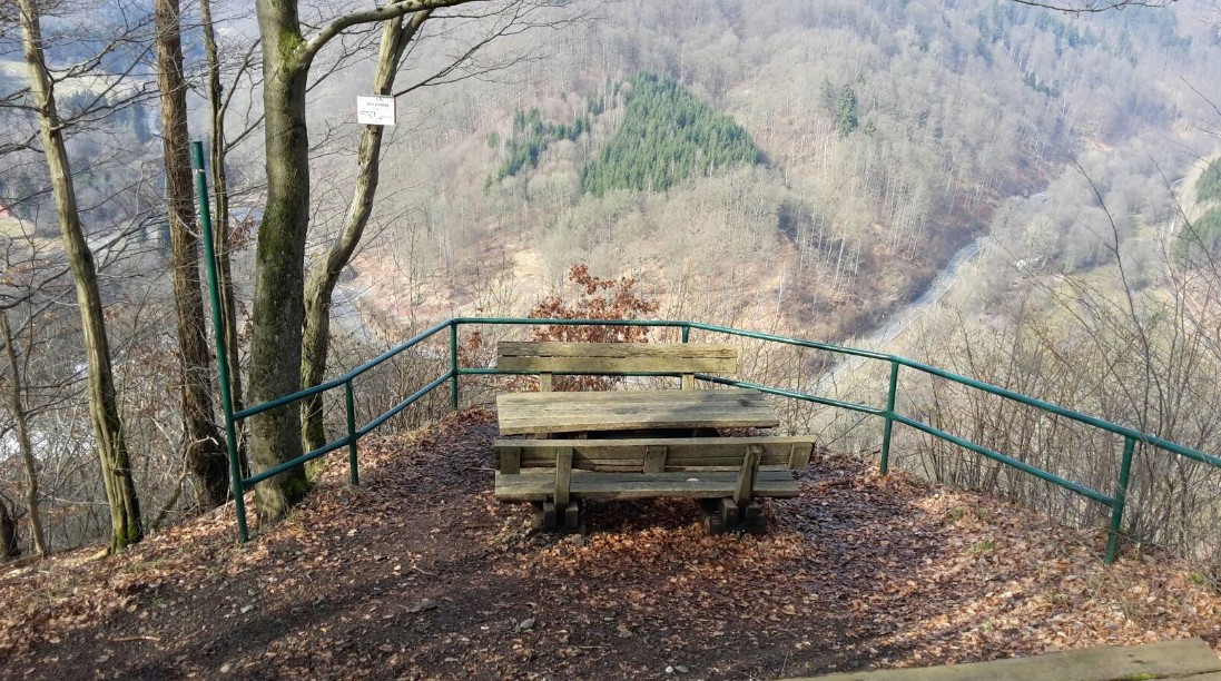 Wanderung: Netzkater - Dreitälerblick (93) - Poppenbergturm (92) - Ilfelder Wetterfahne (95) und zurück